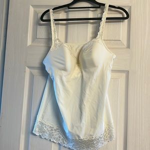 Soma cream colored camisole with built in bra